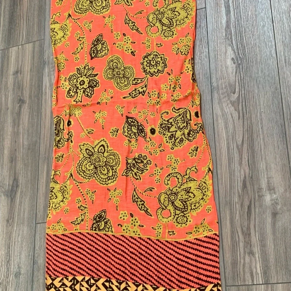 Vibrant Geometric Patterned Scarf